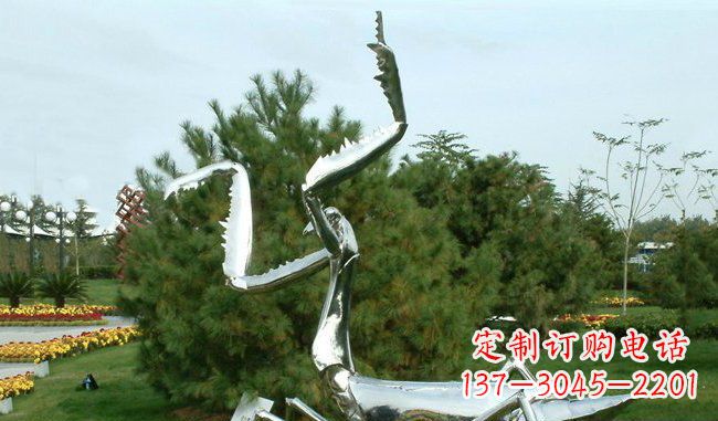 张掖不锈钢螳螂雕塑