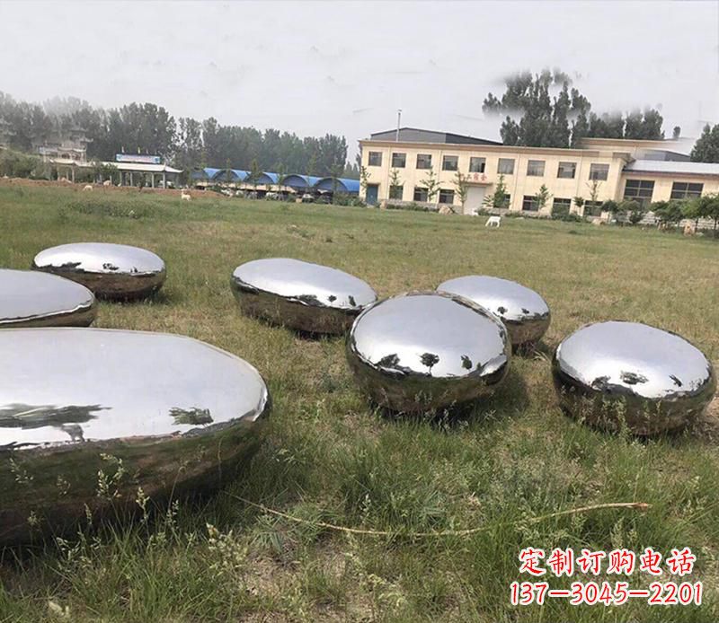 张掖精美不锈钢水滴景观雕塑