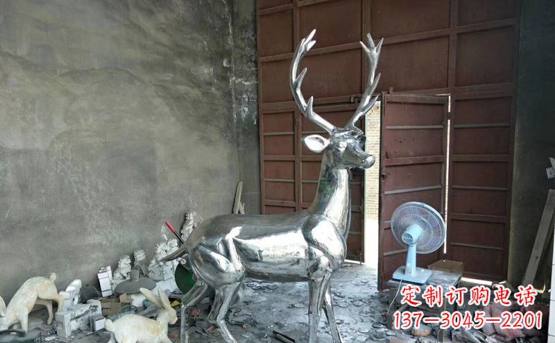 张掖艺术精美的不锈钢鹿装置雕塑