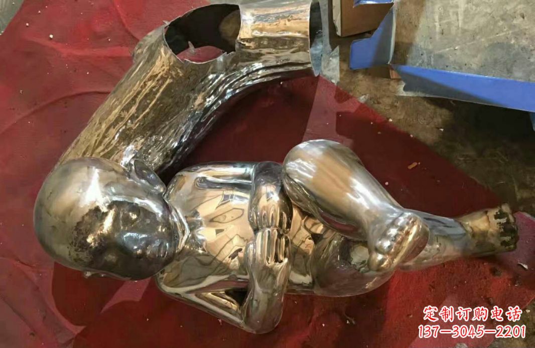 张掖风格时尚可爱的不锈钢儿童雕塑