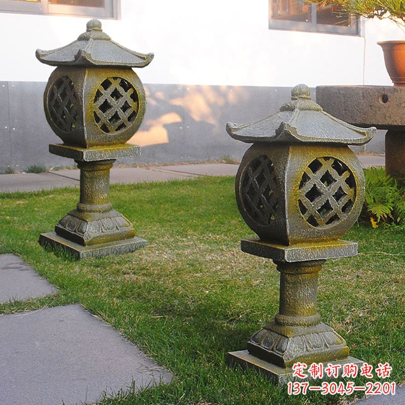 张掖公园仿古石灯笼