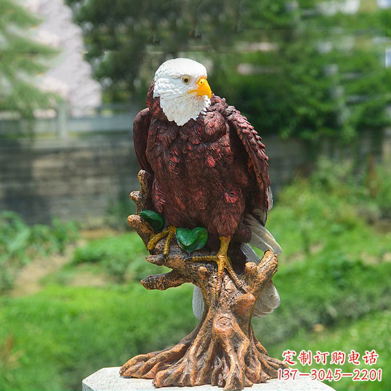 张掖金羽老鹰玻璃钢雕塑
