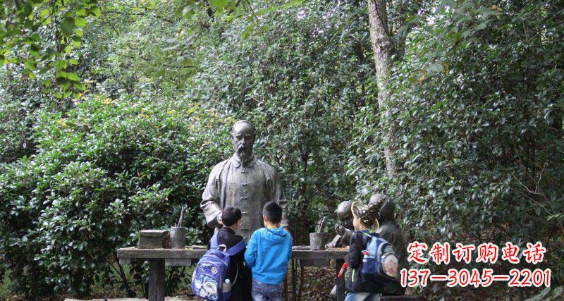 张掖小孩领雕塑——让孩子永记知识