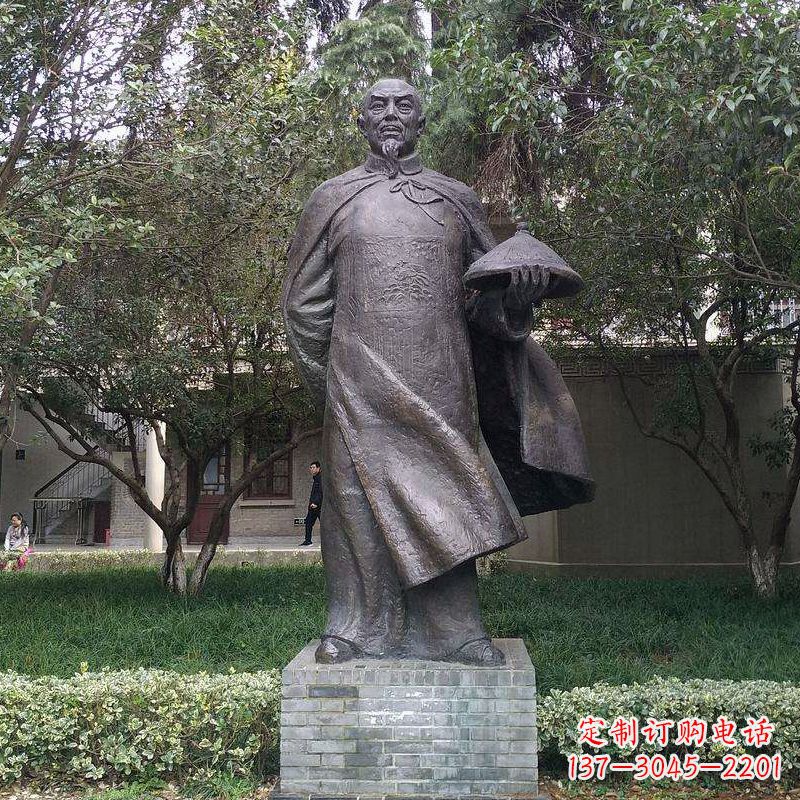 张掖传承晚清民族英雄林则徐精铸雕塑
