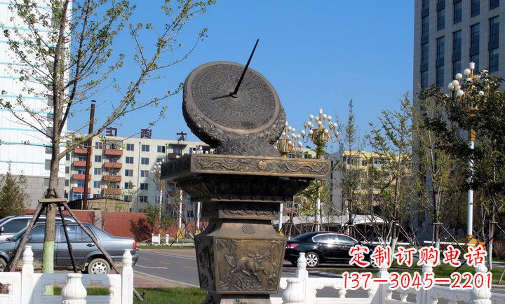 张掖广场日晷铜雕