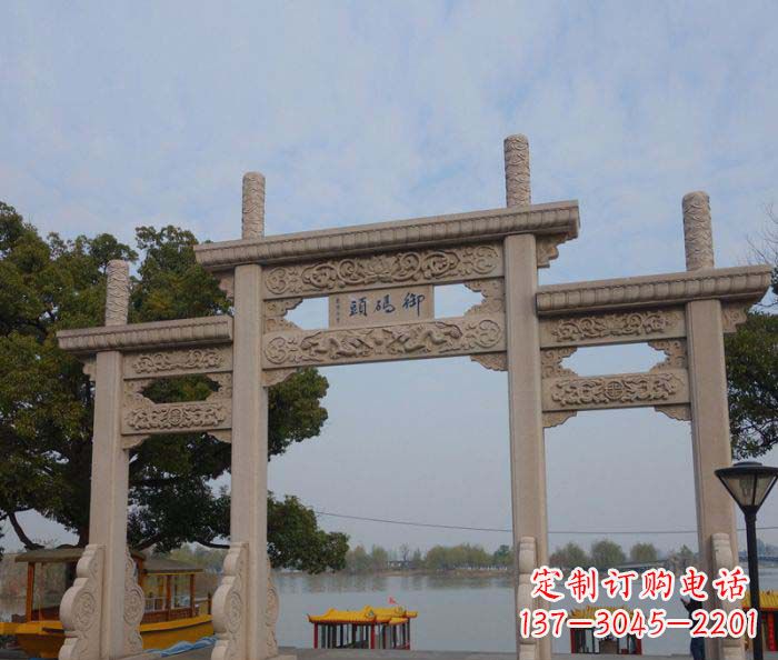 张掖景区三门古典牌坊石雕