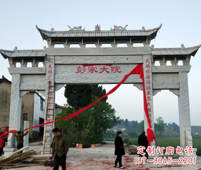 张掖中领雕塑：牌坊石雕精美纷呈