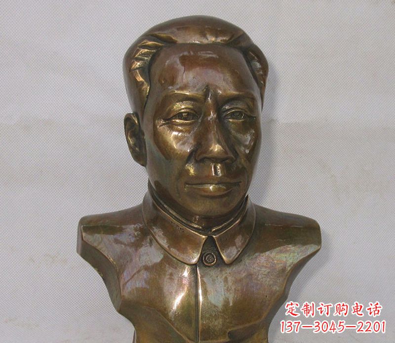 张掖刘少奇铜雕