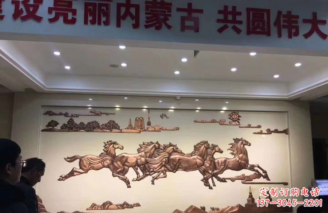张掖完美展示马到成功的铜马雕塑