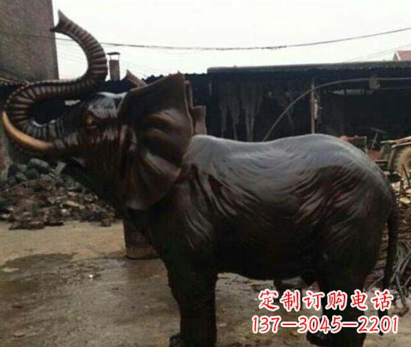 张掖门口大象铜雕