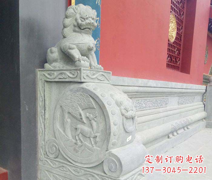 张掖寺庙景观狮子石门墩抱鼓石