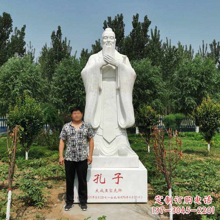 张掖寺庙孔子雕像