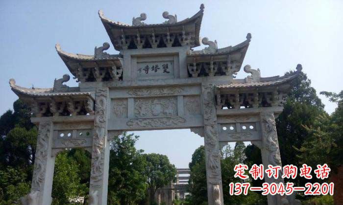 张掖寺庙三门五楼石牌坊