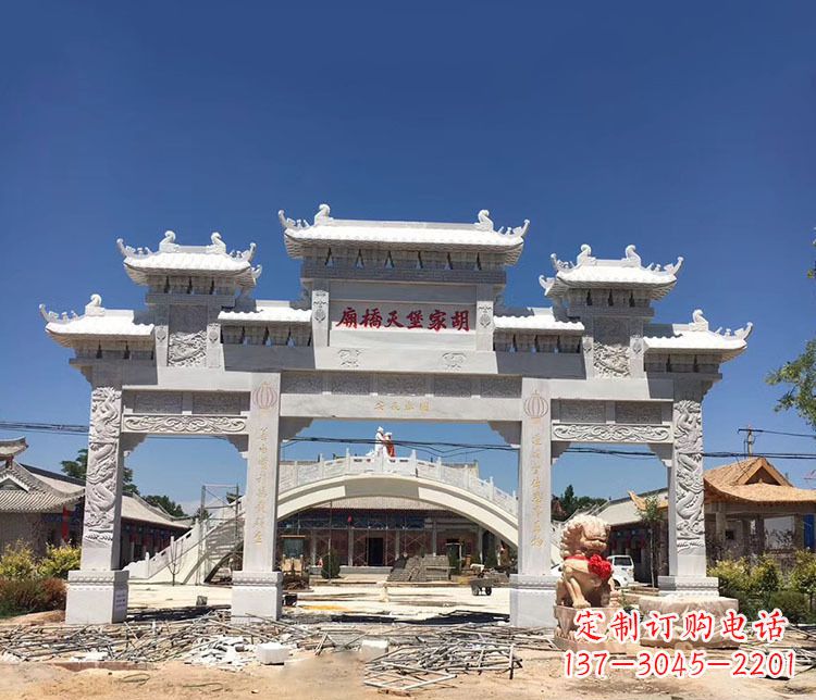 张掖寺庙三门五楼石牌坊石雕_1