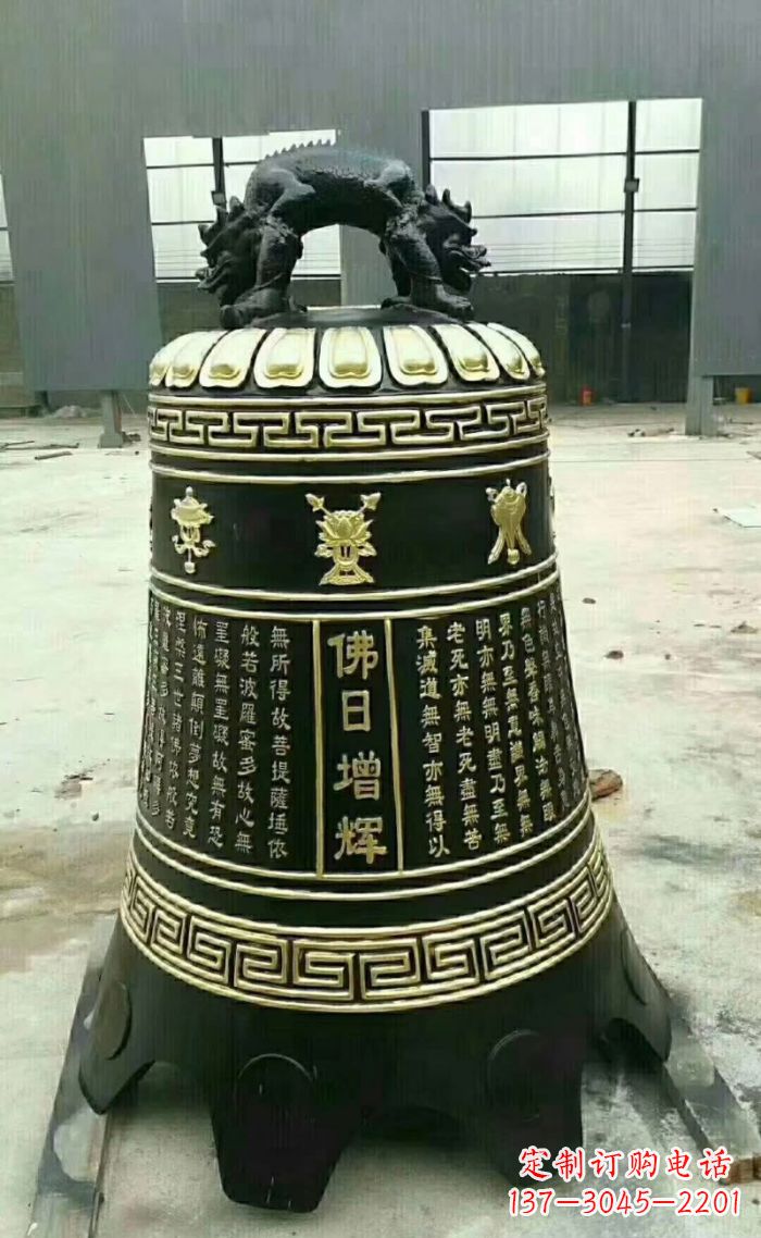 张掖寺庙铜钟雕塑 (6)