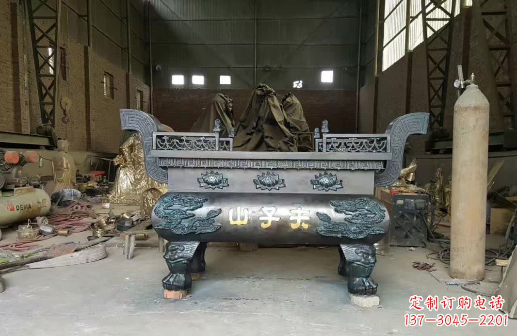 张掖寺庙香炉铜雕12