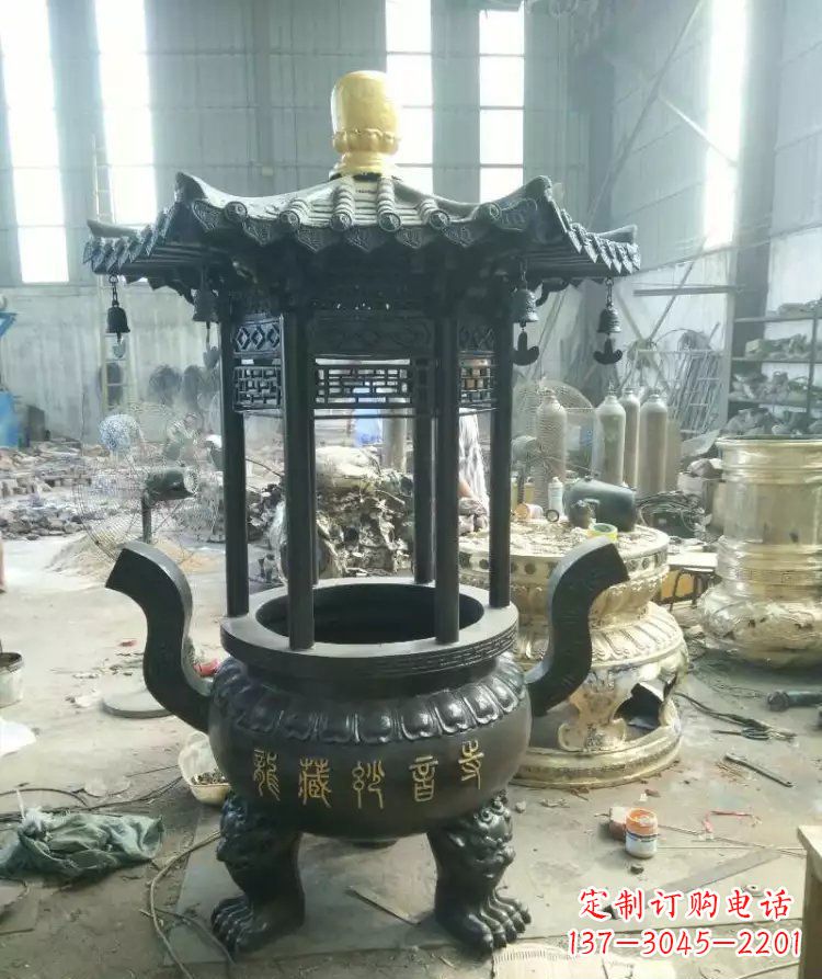 张掖寺庙圆香炉铜雕 (2)