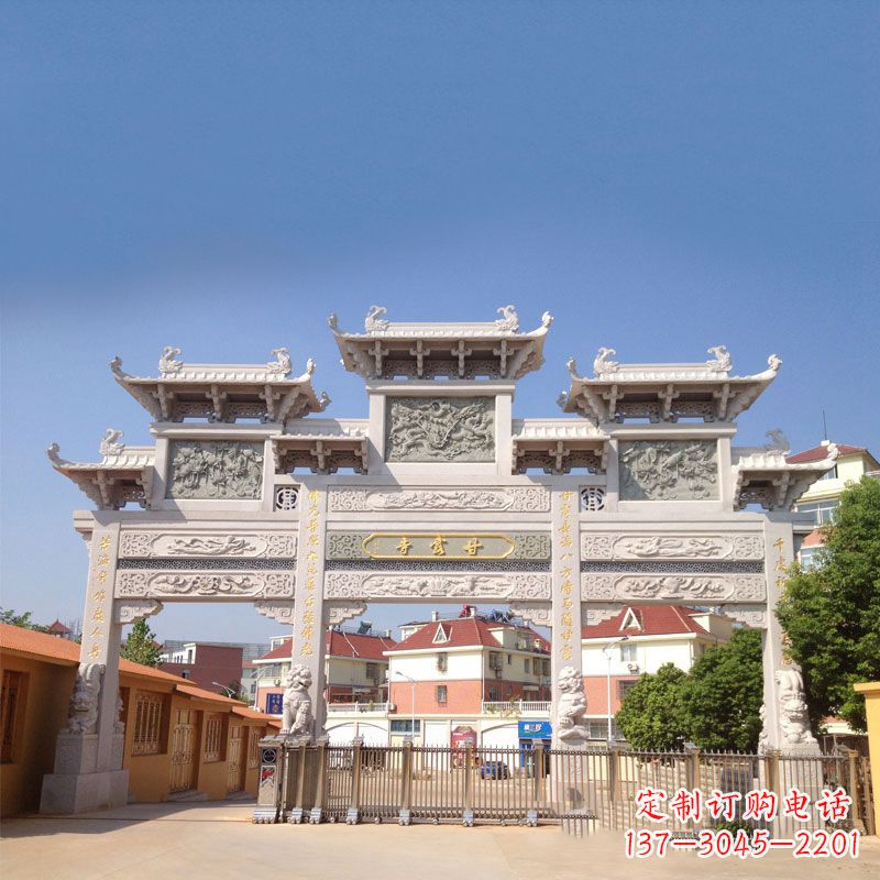张掖寺院大门石雕牌楼