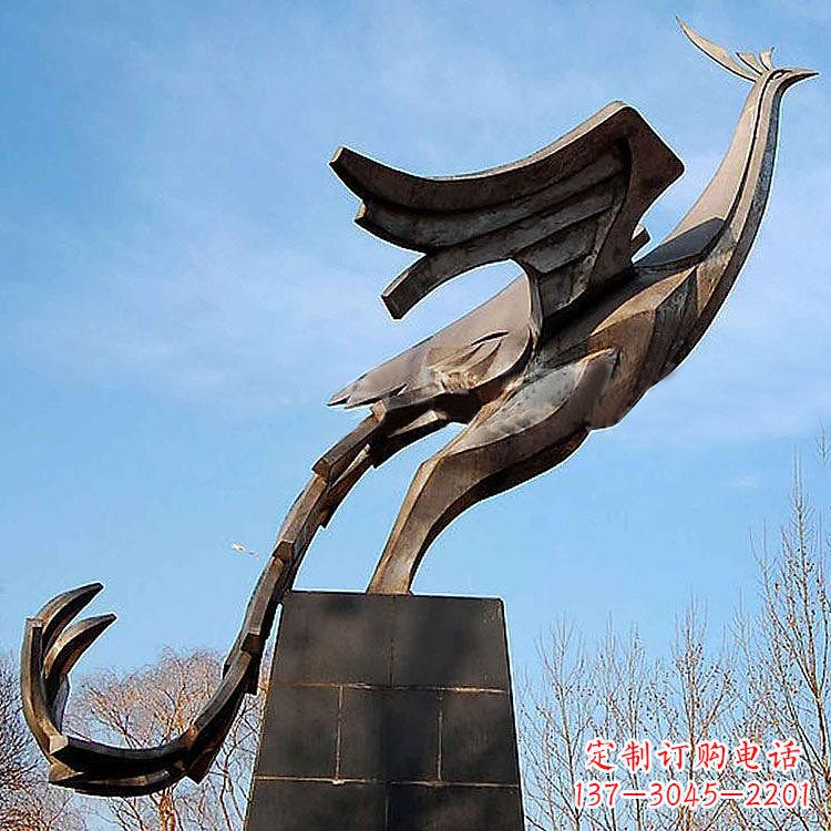 张掖铜雕百鸟之王凤凰景观雕塑