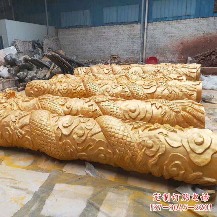 张掖铜雕广场龙柱