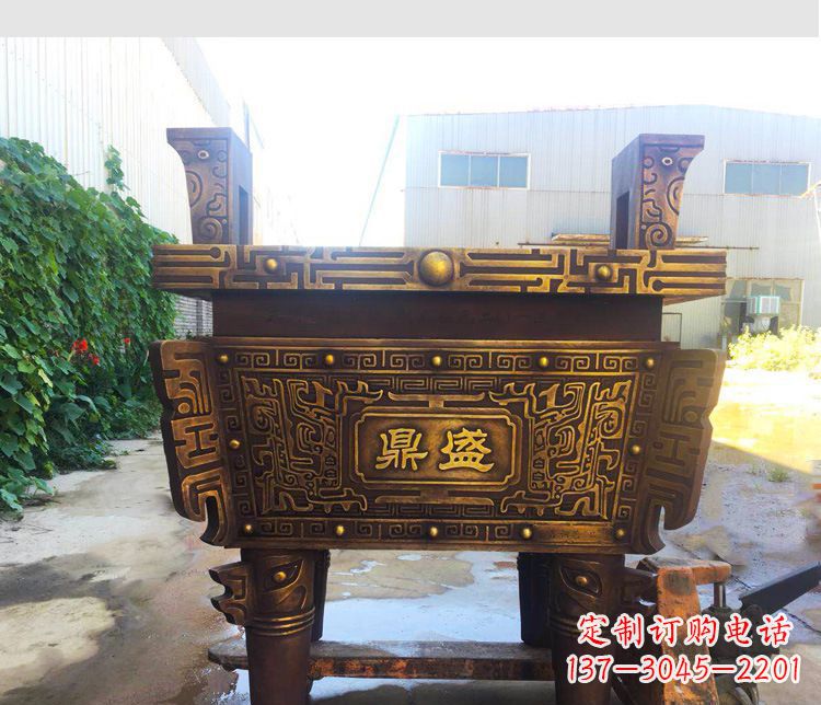 张掖铜雕招财鼎盛香炉