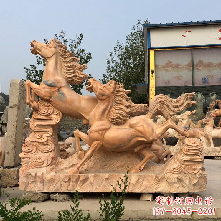 张掖晚霞红奔马群雕