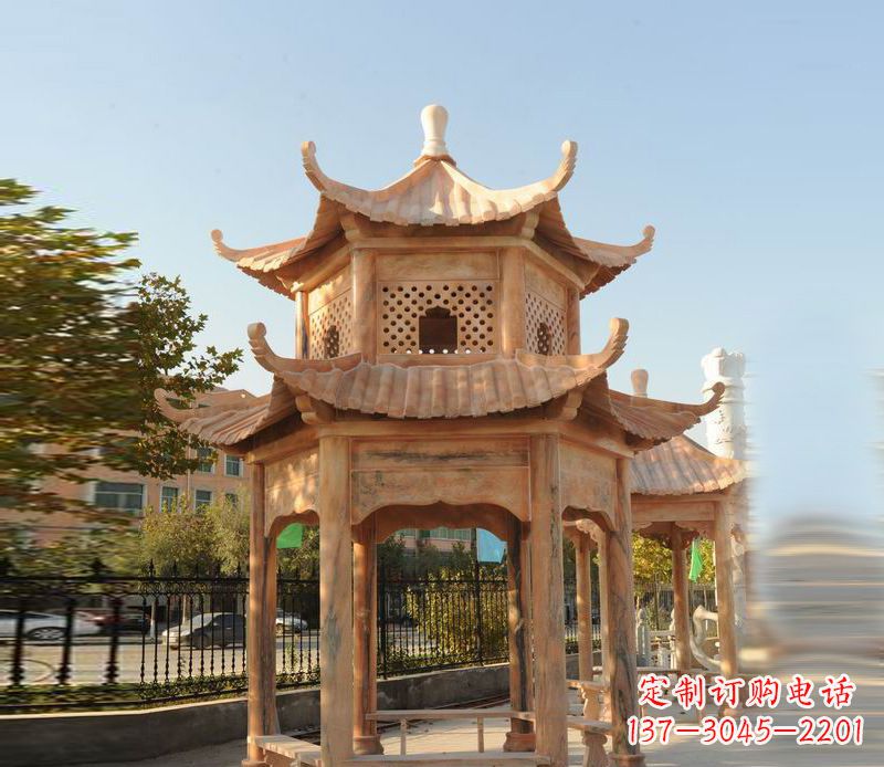张掖晚霞红景区休息凉亭