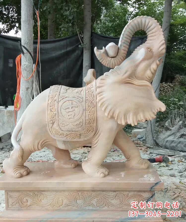 张掖晚霞红卷元宝大象雕塑