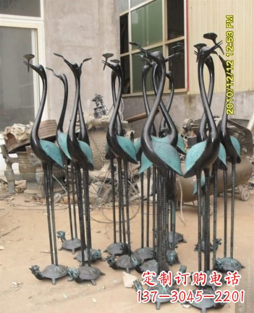 张掖仙鹤动物铜雕