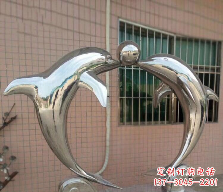 张掖校园不锈钢海豚顶球雕塑