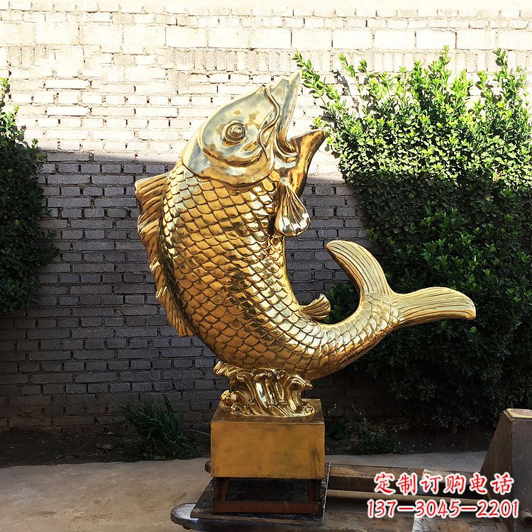 张掖鱼跃景观铜雕-纯铜铸造企业商场动物雕塑摆件