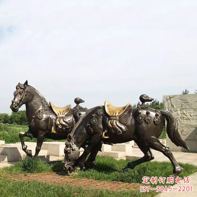 张掖战马群公园景区动物情景雕塑