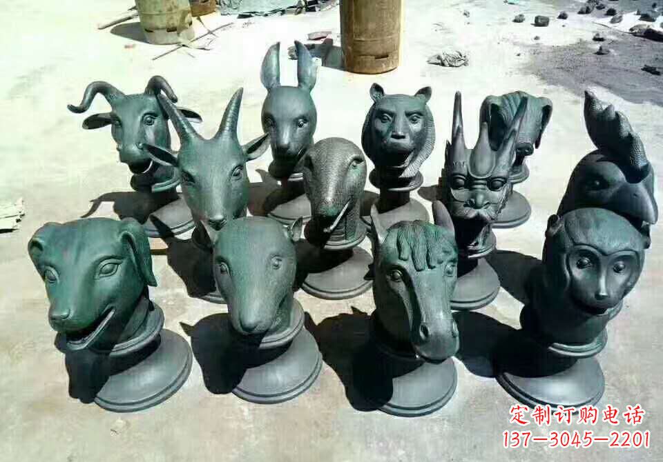 张掖铸铜十二生肖动物雕塑