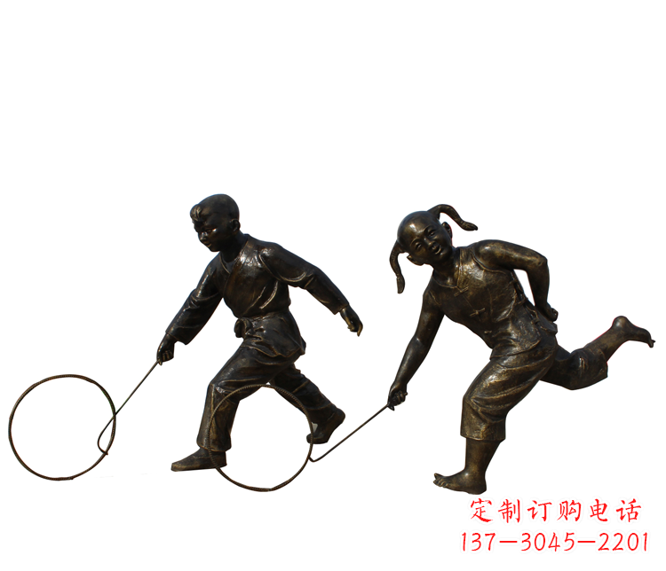 张掖公园滚铁环的儿童铜雕