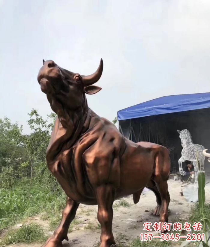张掖紫铜牛动物雕塑